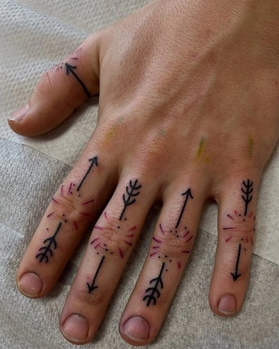 Arrow Finger Tattoos for Women