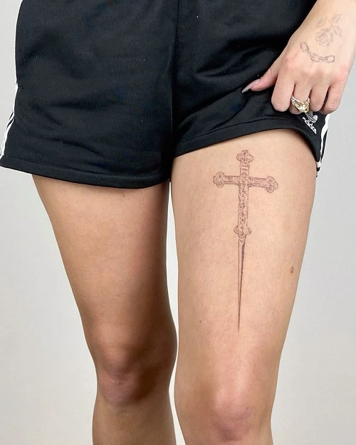 Front Thigh Tattoos for Women