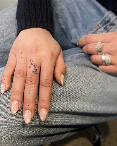 Rose Finger Tattoos for Women