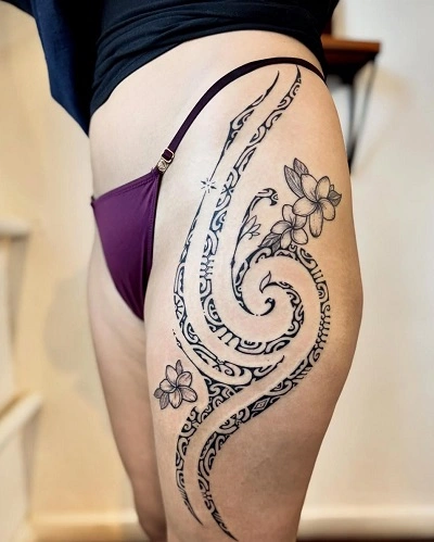 Women's Tribal Tattoos Down Outer Thigh