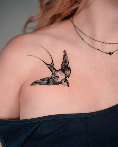 Collarbone Tattoos for Women