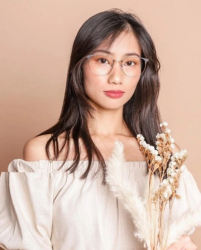 Browline or Semi Rimless Glasses