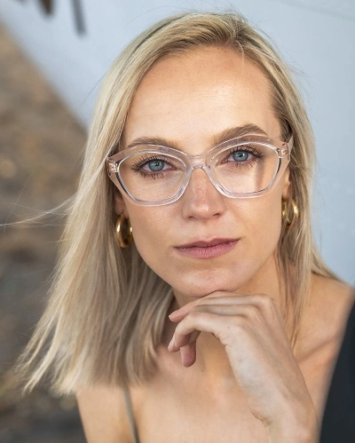 Clear and Crystal Frames