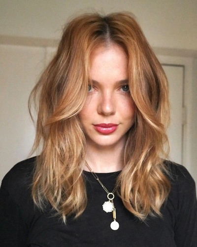 Curtain Bangs with Wavy Lob