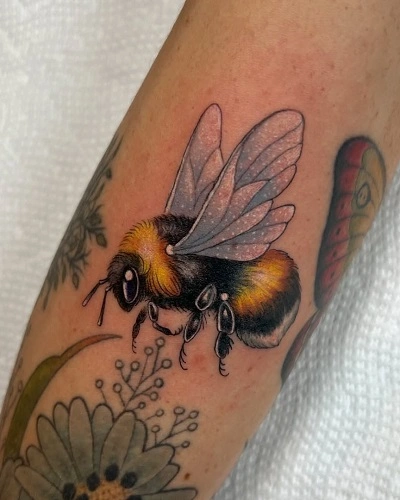 Cute Bee Tattoos for Women