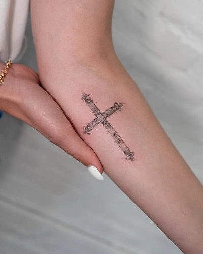 Cute Cross Tattoos for Women