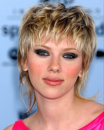 Modern Blunt Mullet Woman