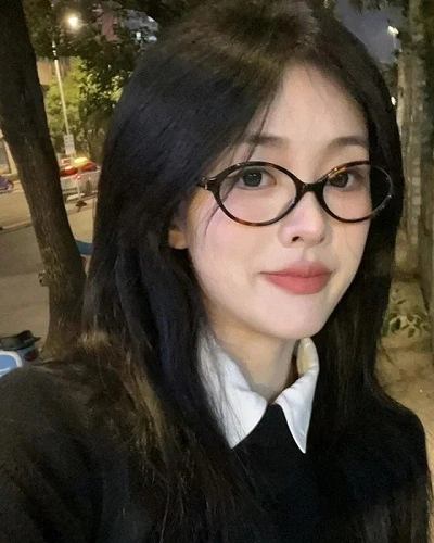 Oval Glasses for Women