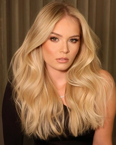Shoulder Length Cut with Soft Waves
