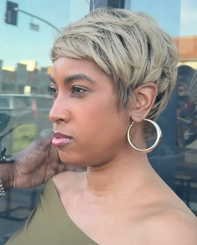 Textured Crop with Tapered Nape