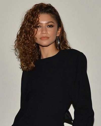 Zendaya’s Voluminous Curly Hair