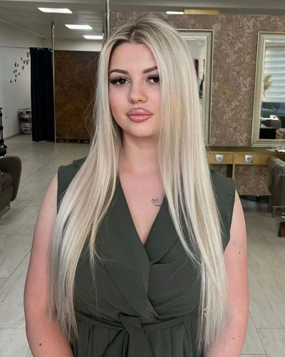 Classic Straight Cut with Middle Part
