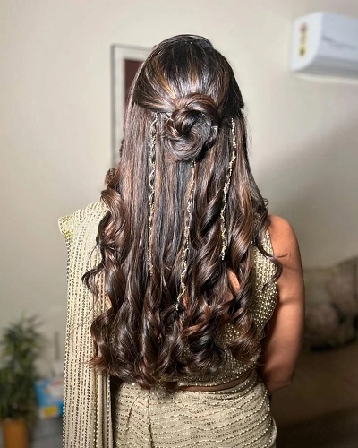 Layered Curls with Hair Chain
