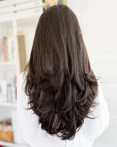 Long U Cut with Flowing Layers
