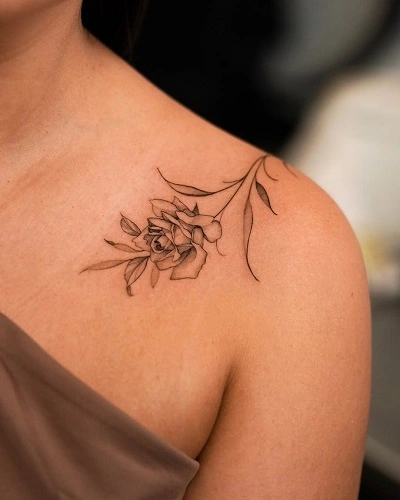 Rose Shoulder Tattoos for Women