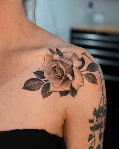 Rose Shoulder Tattoos for Women