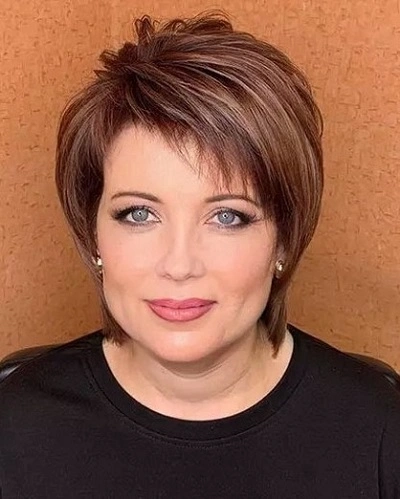 Short Haircuts for Women Over 50