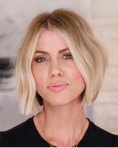 Short Haircuts for Women with Oval Faces