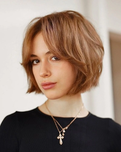 Short Haircuts with Highlights for Women