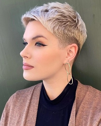 Short Pixie Haircuts for Women