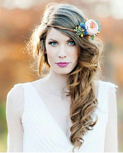 Side Swept Waves with Flowers