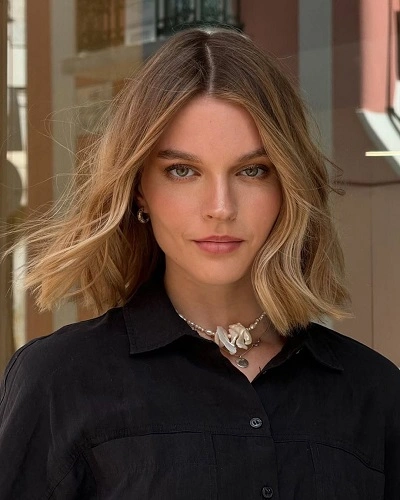 Women's Short Haircuts with Bangs