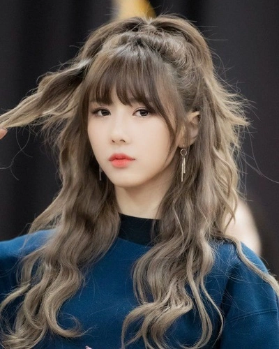 High Ponytail with Bangs