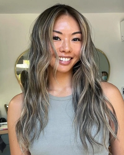 Long Layered Hair with Highlights