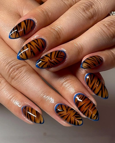 Tiger Stripe Nail Art