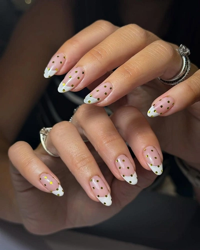 Gold Polka Dot Nail Art