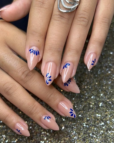 Mountain Peak Nails for Women