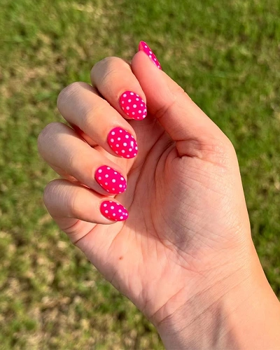 White Polka Dot Nail Art
